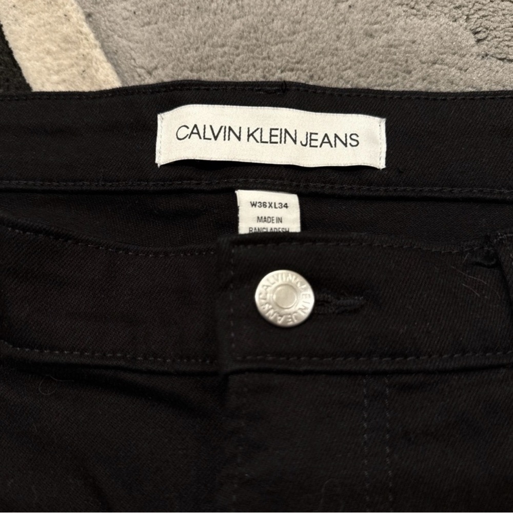 Calvin Klein Jeans Men’s JET Black Skinny Jeans (Size: 36x34) - Picture 4 of 4